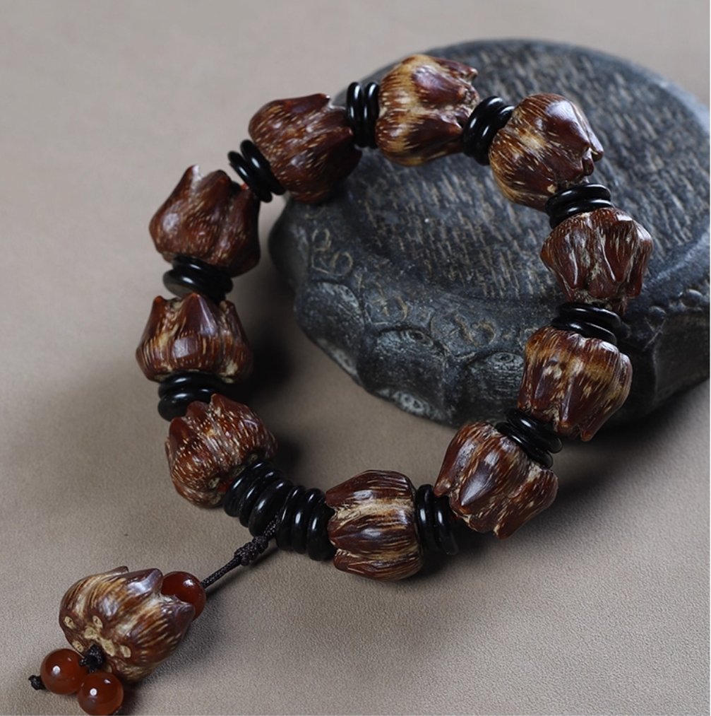 Bloody Lotus Bodhi Bracelet/Handheld - Image 7