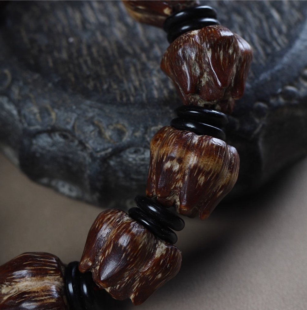 Bloody Lotus Bodhi Bracelet/Handheld - Image 8